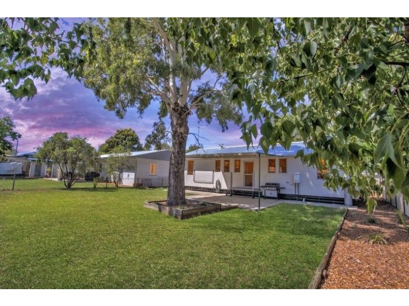 25 Barber Street, Chinchilla QLD 4413