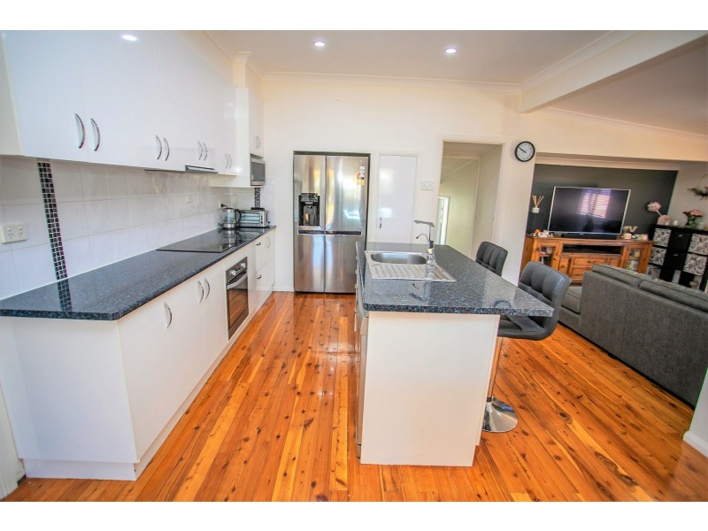 20 Evans Street, Chinchilla QLD 4413