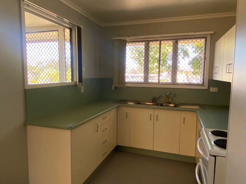 11 Kennedy St, Condamine QLD 4416