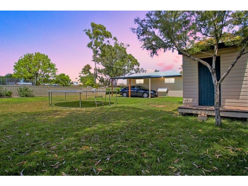 9 Fraser Street, Chinchilla QLD 4413