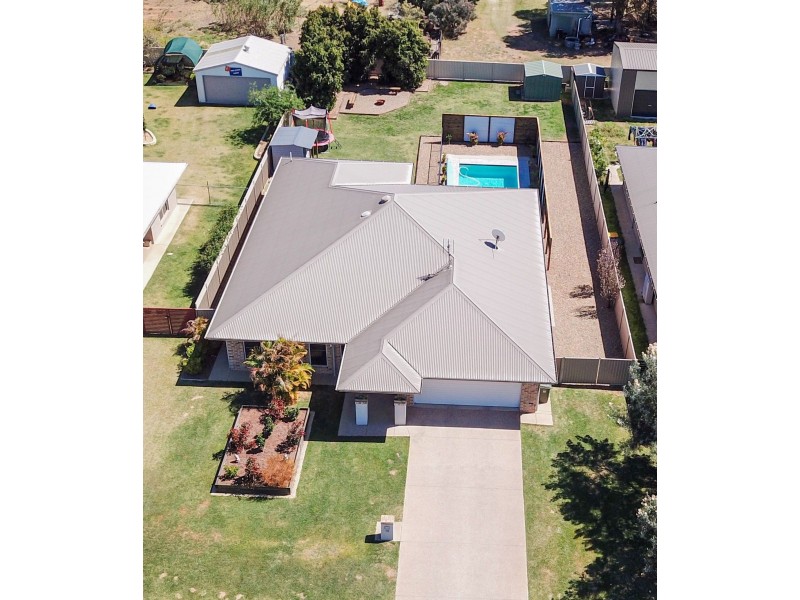 12 Parker Place, Chinchilla QLD 4413