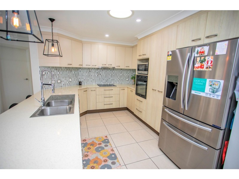 12 Parker Place, Chinchilla QLD 4413