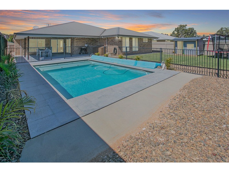 12 Parker Place, Chinchilla QLD 4413