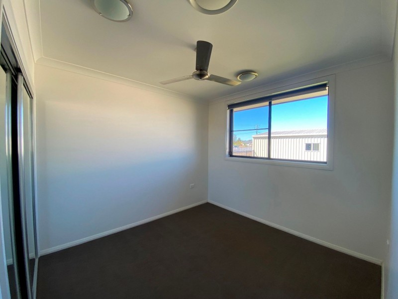 166 Washington Ave, Chinchilla QLD 4413