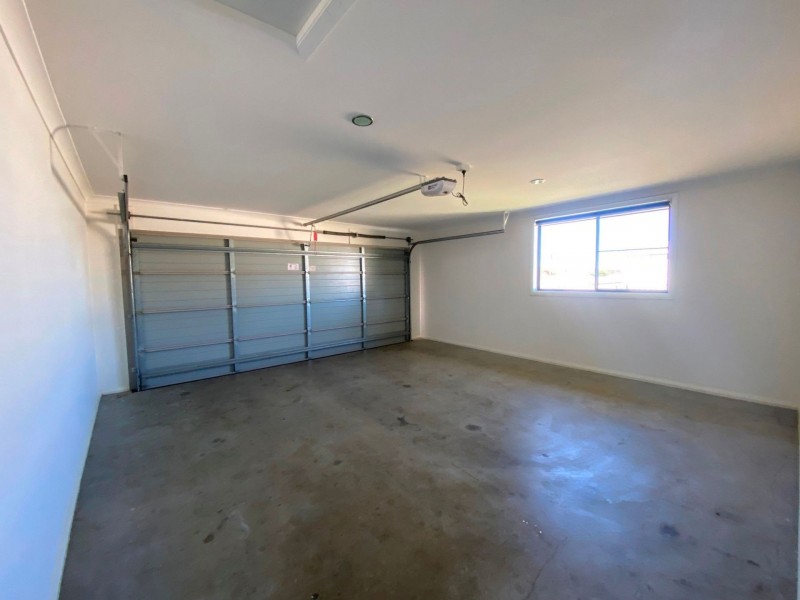 166 Washington Ave, Chinchilla QLD 4413