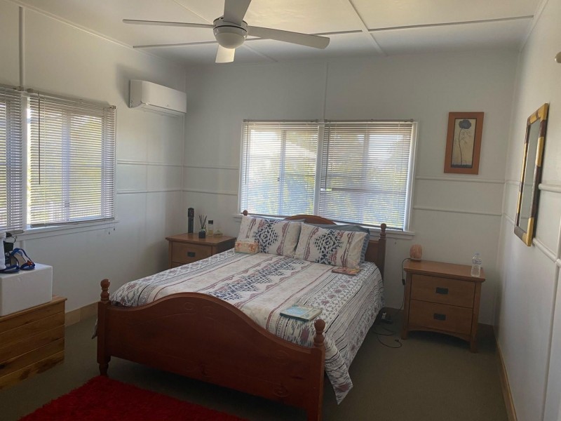 19 Russell St, Chinchilla QLD 4413