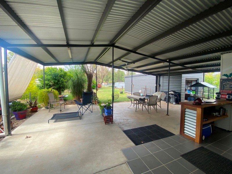 19 Russell St, Chinchilla QLD 4413