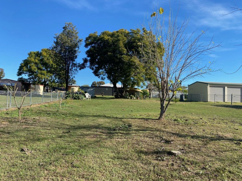 19 Russell St, Chinchilla QLD 4413