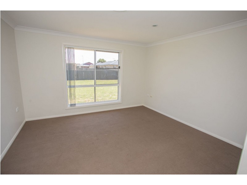 23 Cameron St, Chinchilla QLD 4413