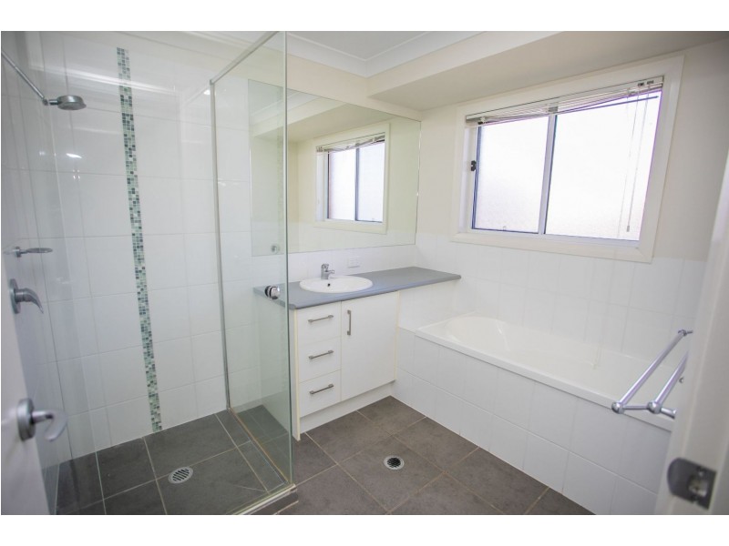 23 Cameron St, Chinchilla QLD 4413