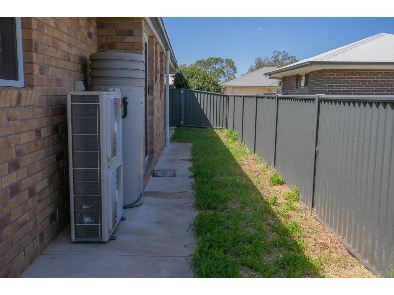 23 Cameron St, Chinchilla QLD 4413