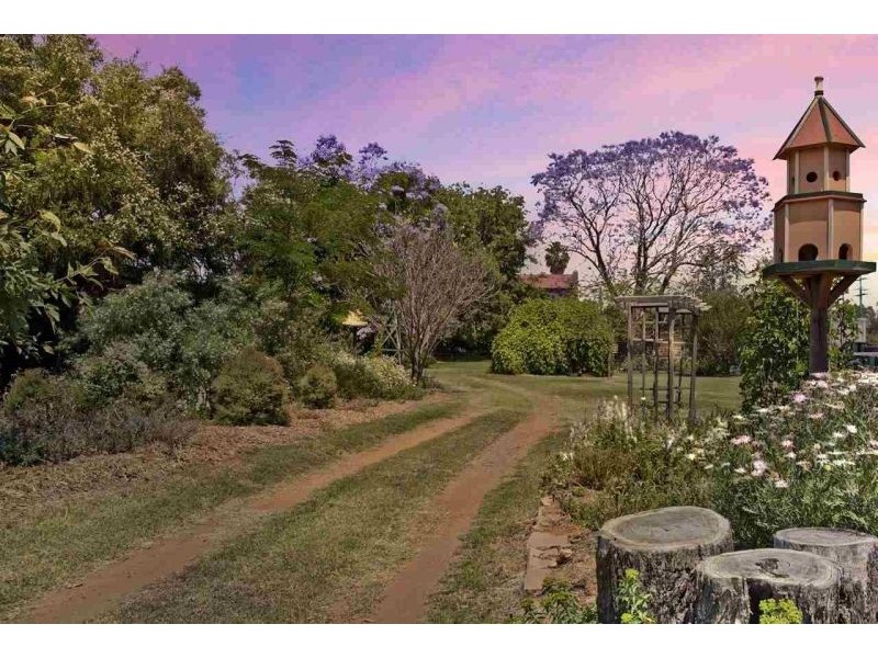 15 Chinchilla Street, Chinchilla QLD 4413