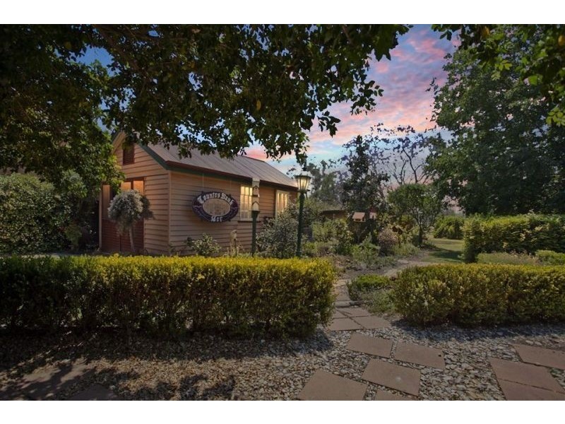 The Grand Old Bank At 15 Chinchilla Street, Chinchilla QLD 4413