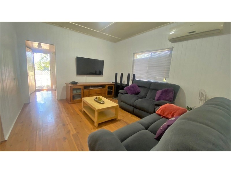 13 Dorney Street, Chinchilla QLD 4413