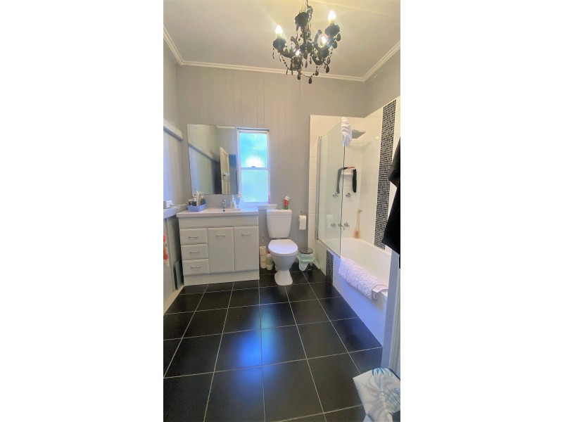 13 Dorney Street, Chinchilla QLD 4413