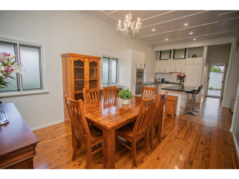 33 Heeney Street, Chinchilla QLD 4413