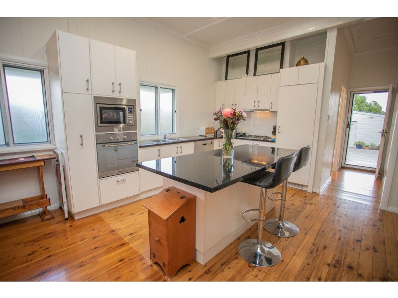 33 Heeney Street, Chinchilla QLD 4413