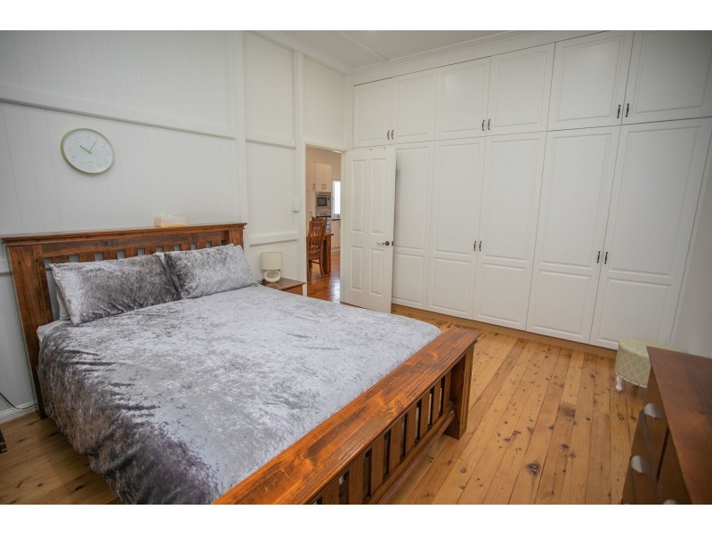 33 Heeney Street, Chinchilla QLD 4413