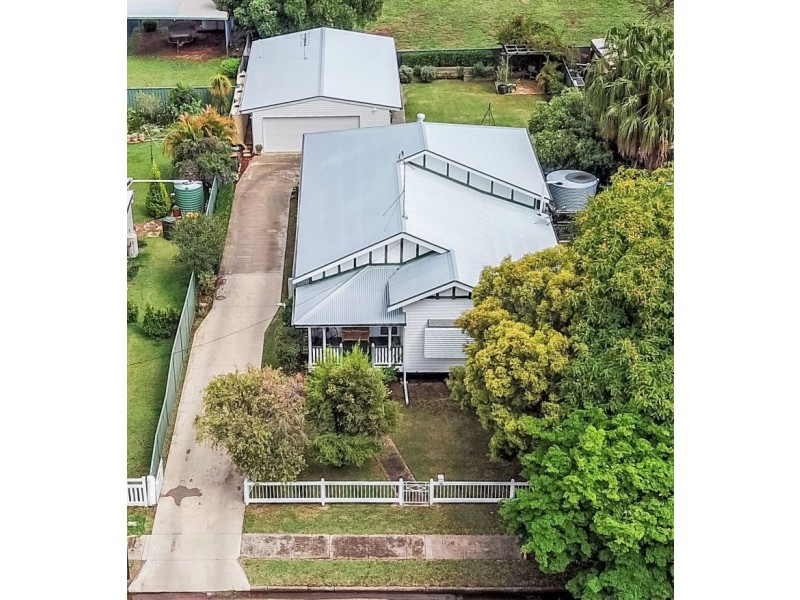 33 Heeney Street, Chinchilla QLD 4413
