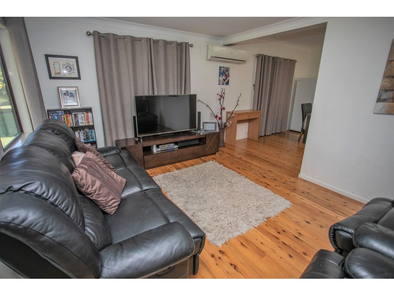 4 Windmill Road, Chinchilla QLD 4413