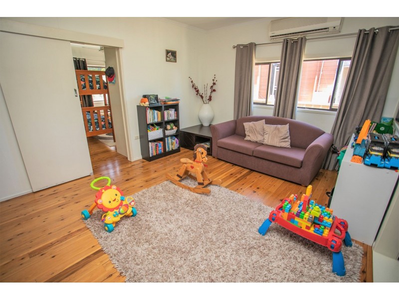 4 Windmill Road, Chinchilla QLD 4413