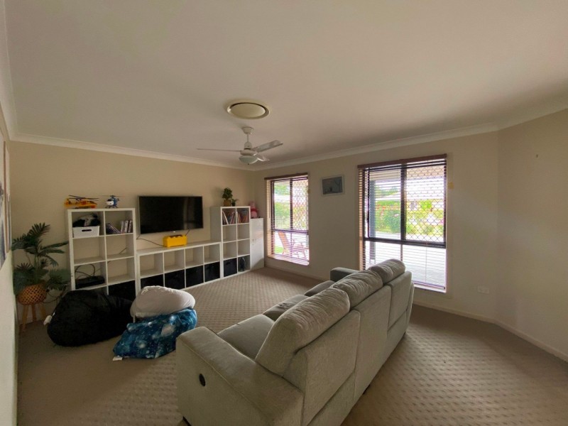 9 Back Ave, Chinchilla QLD 4413