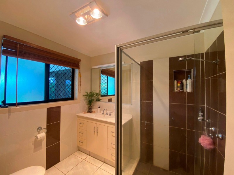 9 Back Ave, Chinchilla QLD 4413