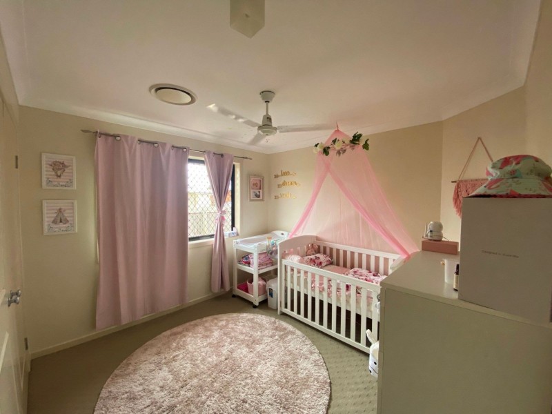 9 Back Ave, Chinchilla QLD 4413