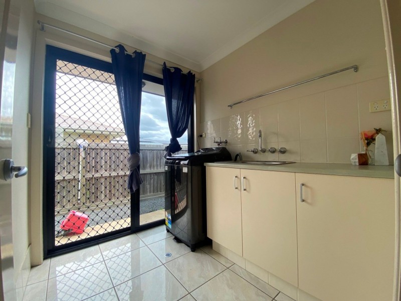 9 Back Ave, Chinchilla QLD 4413