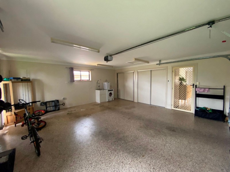 9 Back Ave, Chinchilla QLD 4413
