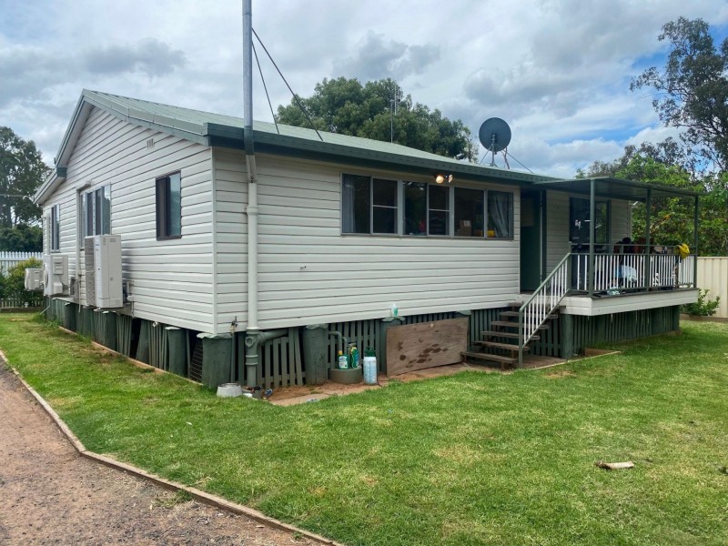 38 Wambo St, Chinchilla QLD 4413