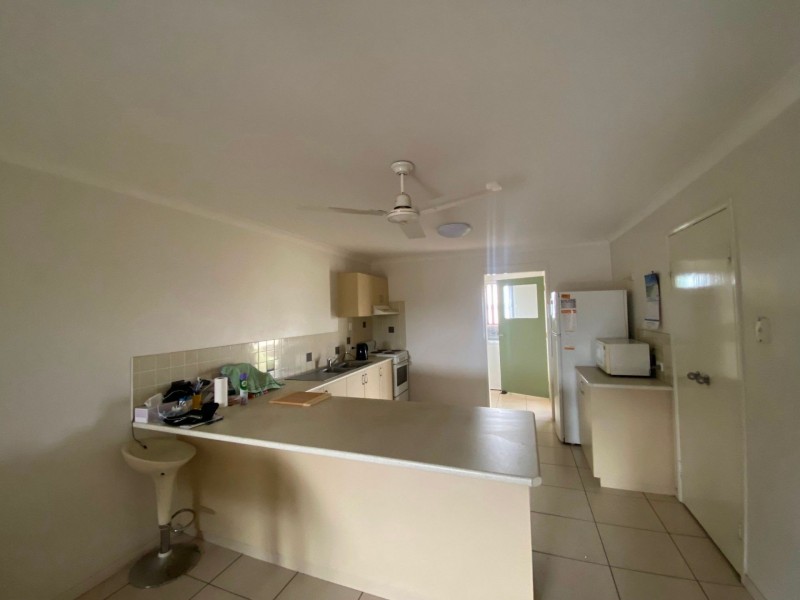 2/107 ZELLER ST, Chinchilla QLD 4413