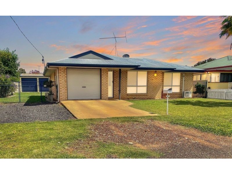 60 Glasson Street, Chinchilla QLD 4413