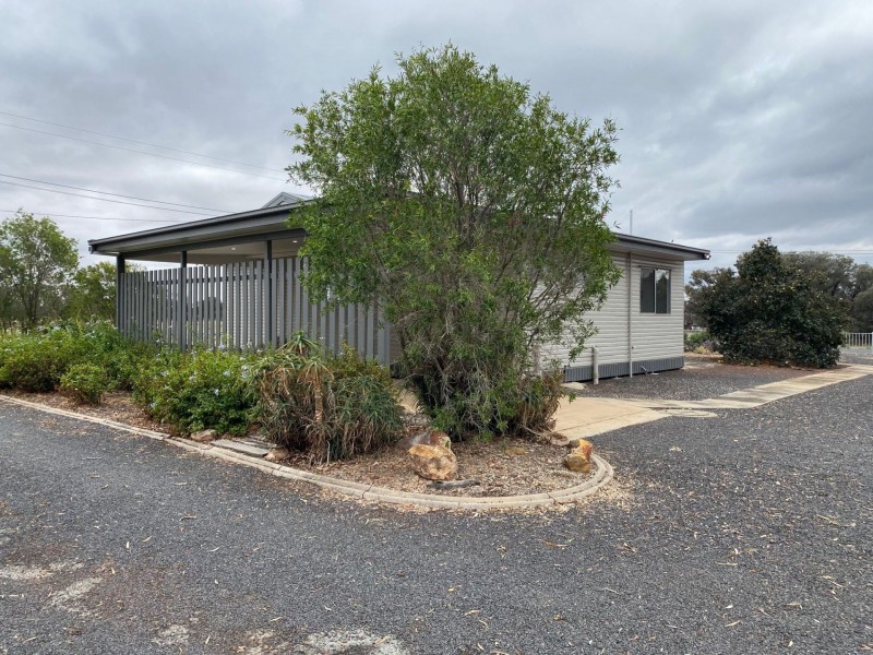 12 Tucker St, Tara QLD 4421