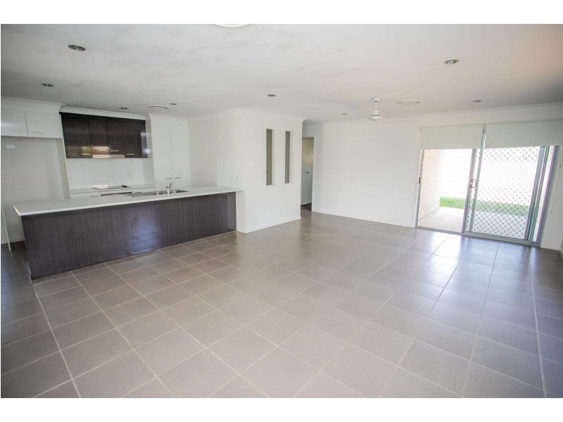 33 Ellem Drive, Chinchilla QLD 4413