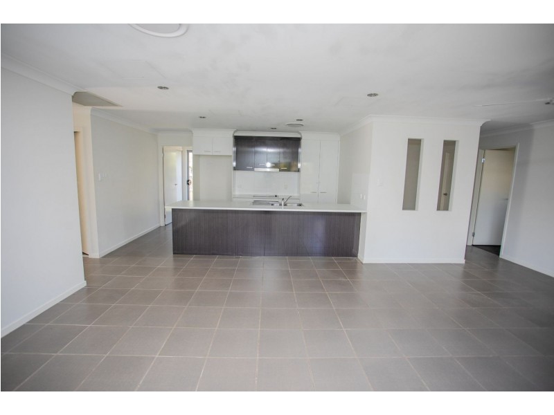 33 Ellem Drive, Chinchilla QLD 4413