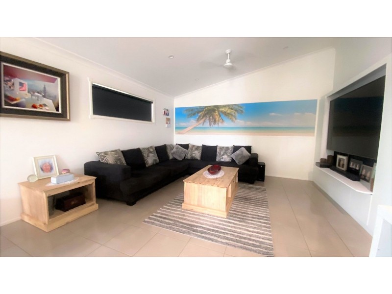 17 Stevenson Street, Chinchilla QLD 4413