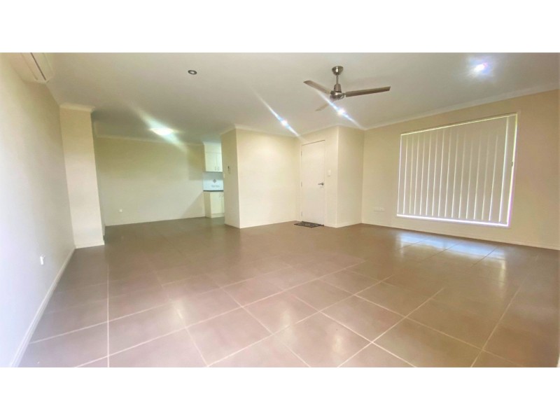 1/2 Luscombe Street, Chinchilla QLD 4413