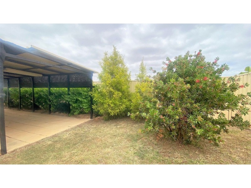 1/2 Luscombe Street, Chinchilla QLD 4413
