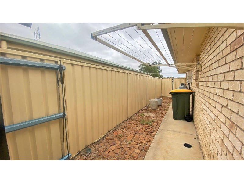 1/2 Luscombe Street, Chinchilla QLD 4413