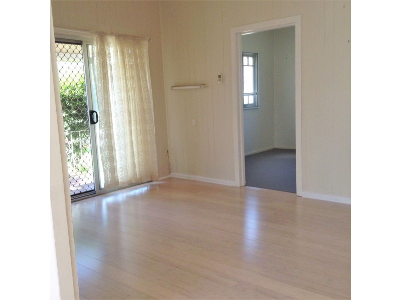 8 Evans Street, Chinchilla QLD 4413