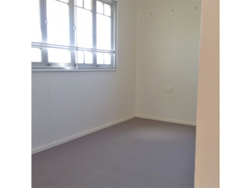 8 Evans Street, Chinchilla QLD 4413