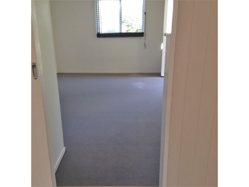 8 Evans Street, Chinchilla QLD 4413