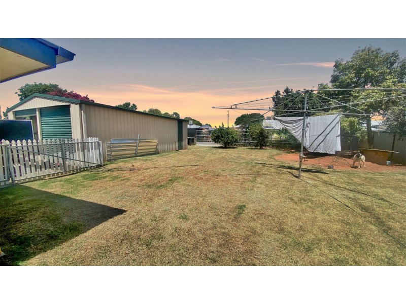 8 Evans Street, Chinchilla QLD 4413