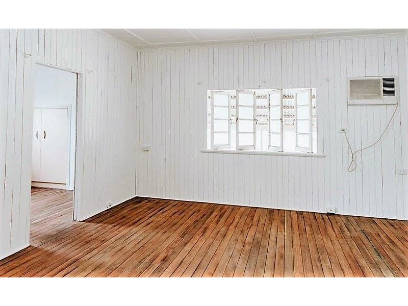 32 Helena Street, Chinchilla QLD 4413