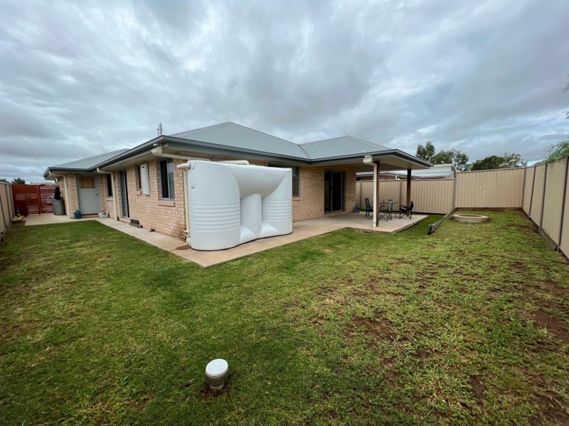 5 Bridgeman Parade, Chinchilla QLD 4413