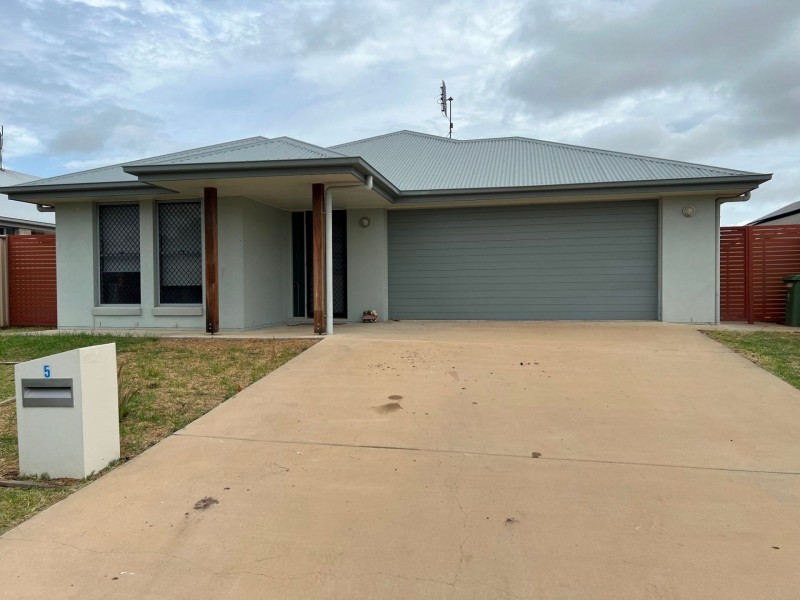 5 Bridgeman Parade, Chinchilla QLD 4413