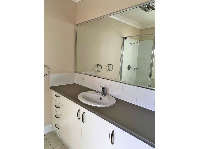 3/54 Windmill Road, Chinchilla QLD 4413