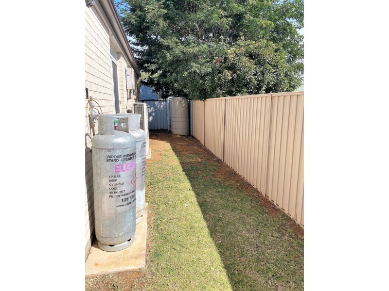 3/54 Windmill Road, Chinchilla QLD 4413