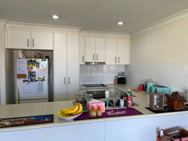 8 Lewis St, Chinchilla QLD 4413